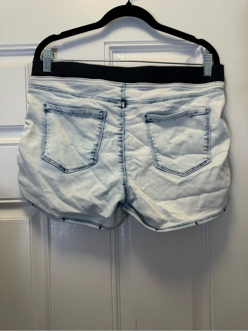 No Boundaries Light Blue Athletic Drawstring Shorts with Dark Waistband 0220 - Picture 3 of 3
